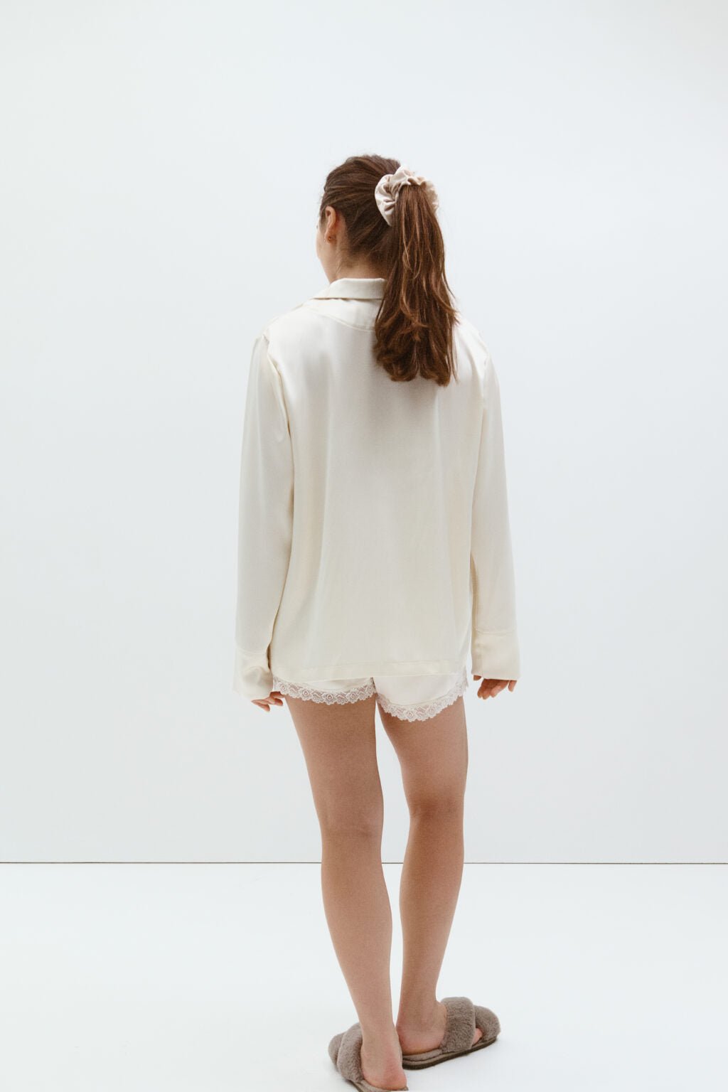 off - white M 3Piece Off White Satin Pajama Set Harir